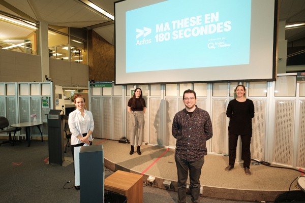 Le jury &eacute;tait compos&eacute; des professeures et professeurs Maude Jos&eacute;e Blondin, Gabrielle Garon-Carrier, Philippe Dauphin-Ducharme, Sophie Abdela et (absent de la photo) Florian Bentzinger.