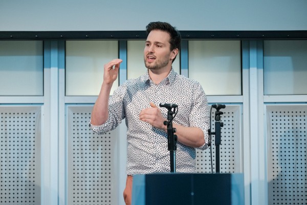 Maxime Tremblay, class&eacute; en deuxi&egrave;me position, a re&ccedil;u un prix de 100 $ du vice-rectorat &agrave; la recherche et aux &eacute;tudes sup&eacute;rieures (VRRES).