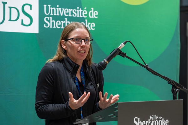 Professeure M&eacute;lanie Trudel