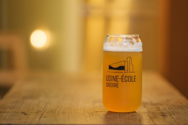 Le 5@7 Jeunes philanthropes sera l'occasion de d&eacute;couvrir&nbsp;&laquo;&nbsp;La&nbsp;g&eacute;n&eacute;reuse&nbsp;&raquo;, une bi&egrave;re cr&eacute;&eacute;e en exclusivit&eacute; pour la Grande Campagne par l&rsquo;&eacute;quipe &eacute;tudiante de l&rsquo;Usine-&eacute;cole Siboire,