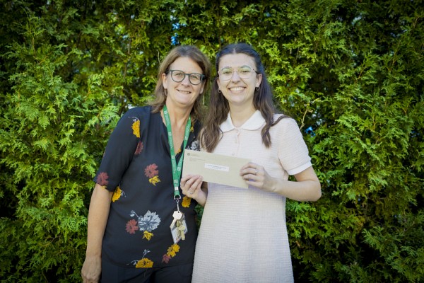 R&eacute;cipiendaire : Flore Lavoie