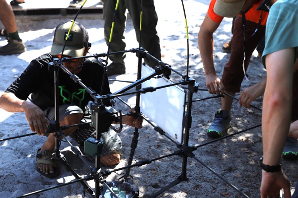 Assemblage d'une balise qui servira &agrave; r&eacute;colter l'information essentielle &agrave; la comp&eacute;tition.