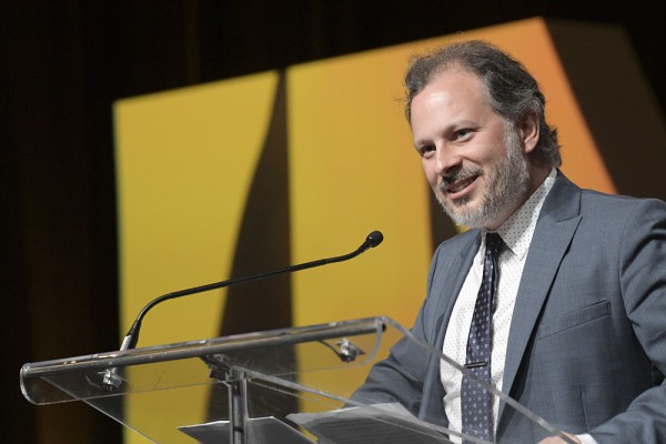 Les recherches actuelles du Pr B&eacute;rub&eacute; portent sur le rapport des &eacute;lites aux espaces urbains durant les 19e et 20e si&egrave;cles, et tout particuli&egrave;rement sur l&rsquo;utilisation de ces espaces comme outils de reproduction sociale et comme symboles de prestige et de pouvoir.