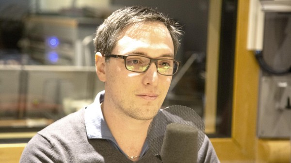 Le professeur St&eacute;phane Savard enseigne l'histoire &agrave; l'UQ&Agrave;M.