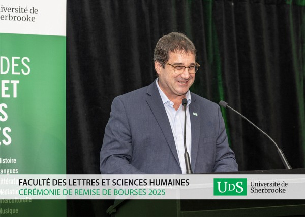 Le directeur g&eacute;n&eacute;ral de La Fondation et du Service des relations avec les dipl&ocirc;m&eacute;es et dipl&ocirc;m&eacute;s de l'Universit&eacute; de Sherbrooke, M. Pascal Gr&eacute;goire.