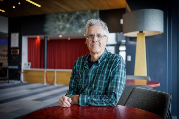 Marcel Andr&eacute; Levasseur, maintenant &agrave; la retraite apr&egrave;s 35 ans d'engagement et de passion &agrave; enseigner &agrave; la communaut&eacute; &eacute;tudiante.&nbsp;