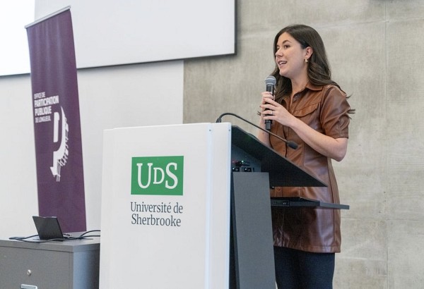 Mme Catherine Fournier, mairesse de la Ville de Longueuil