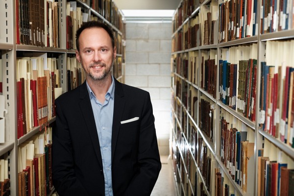 Le professeur Nicholas Dion, sp&eacute;cialiste de l&rsquo;histoire de la litt&eacute;rature fran&ccedil;aise des XVIIe&nbsp;et XVIIIe&nbsp;si&egrave;cles.