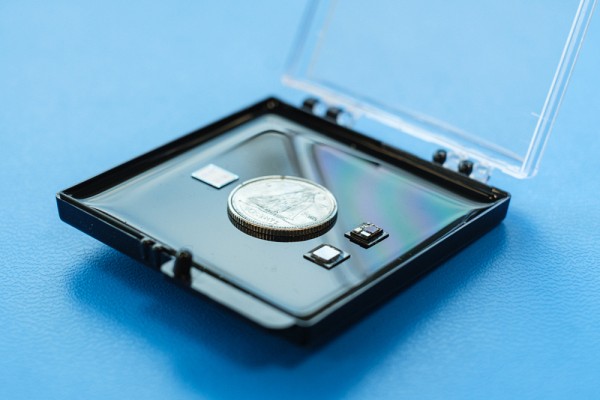 L'implant cortical d&eacute;velopp&eacute; pour ce projet permettra l&rsquo;analyse et le transfert s&eacute;curis&eacute; de donn&eacute;es &eacute;lectrophysiologiques