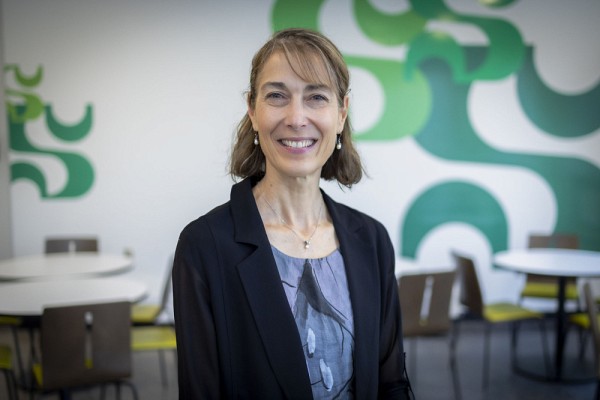 Nicole Marquis, professeure &agrave; l'&Eacute;cole de r&eacute;adaptation.