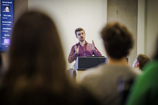 La session mensuelle du RiboClub de juin 2025 s&rsquo;est conclue par une pr&eacute;sentation de Michel-Pierre Terrier, &eacute;tudiant &agrave; la ma&icirc;trise &agrave; l&rsquo;Universit&eacute; de Sherbrooke.