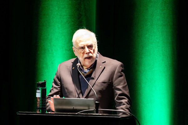 Pr Andr&eacute;-Marie Tremblay introduced the speaker.