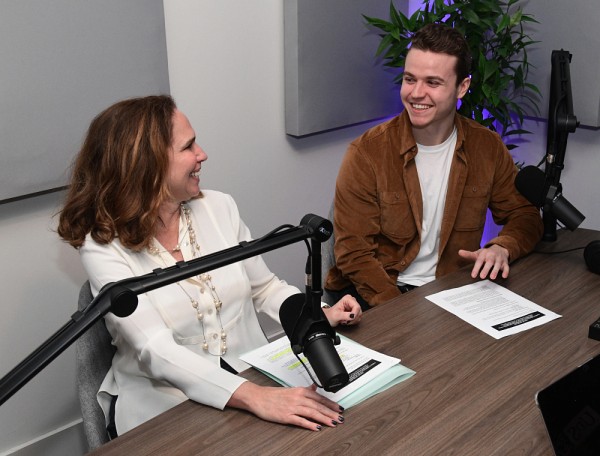 Mme Sylvie Fontaine et Matthew Adams