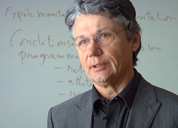 Laurier Fortin, professeur &agrave; la Facult&eacute; d'&eacute;ducation