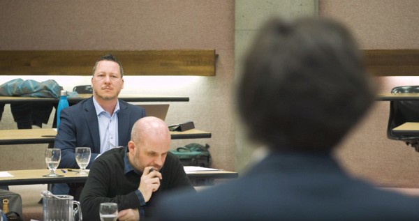 Jonathan Mayer, au second plan, et Martin Masse, &agrave; l'avant, lors de l'activit&eacute; du 18 mars