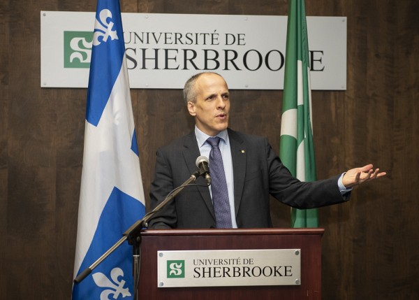 Le professeur Pierre Cossette, recteur de l'Universit&eacute; de Sherbrooke.