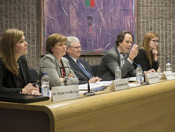 Le jury &eacute;tait compos&eacute; de l&rsquo;honorable juge Martin Bureau de la Cour sup&eacute;rieure du Qu&eacute;bec, de Me Isabelle Sauv&eacute;, greffi&egrave;re de la Ville de Sherbrooke, de Me Marie-No&euml;lle Guay, avocate et directrice des publications des &Eacute;ditions Yvon Blais, de Me Kelly Plamondon, avocate chez BCF-Avocats d&rsquo;affaires et du Pr S&eacute;bastien Lebel-Grenier, doyen de la Facult&eacute;. 