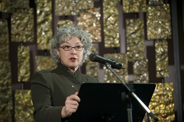La professeure Jocelyne Faucher, secr&eacute;taire g&eacute;n&eacute;rale et vice-rectrice aux relations internationales.