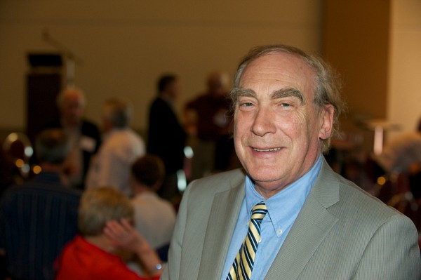 Le Pr Bernard Colin prend sa retraite apr&egrave;s plus de 40 ans &agrave; l'UdeS.