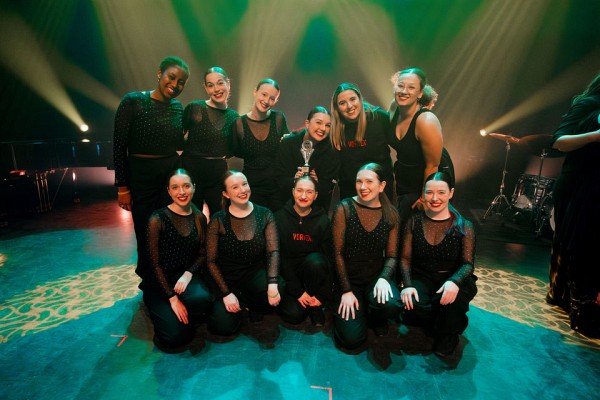 La troupe Vortex, qui a particip&eacute; &agrave; la 4e &eacute;dition d'UdeS en spectacle.