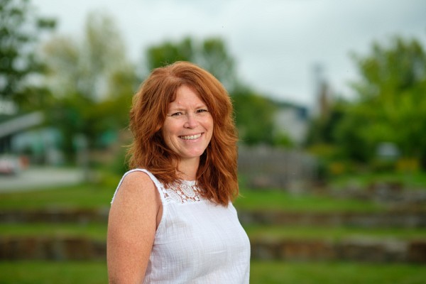 Julie Harnois, secr&eacute;taire de facult&eacute; et directrice des affaires &eacute;tudiantes &agrave; la FLSH