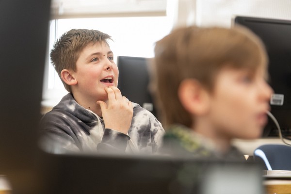 L'atelier de programmation en informatique a soulev&eacute; un &eacute;lan d'enthousiasme chez les jeunes qui avaient choisi cette activit&eacute;.