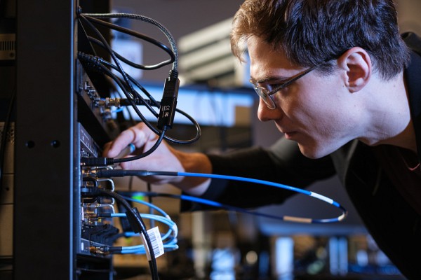 Samuel Wolski, &eacute;tudiant au doctorat en physique