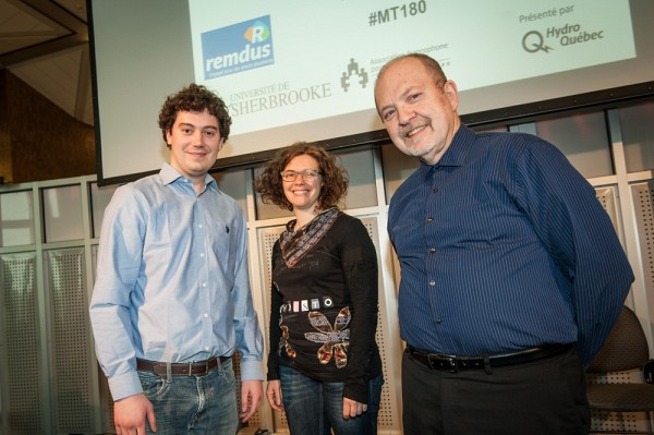 Emmanuelle Wilhelm, entour&eacute;e de Jean-S&eacute;bastien Gagn&eacute;-Bisson du REMDUS et Pierre-Richard Gaudreault, directeur g&eacute;n&eacute;ral du Service d&rsquo;appui &agrave; la recherche et la cr&eacute;ation, qui organisait l&rsquo;&eacute;v&egrave;nement.