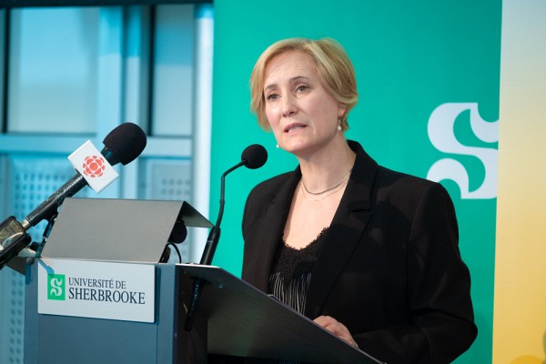 Madame Lyne Sauvageau, pr&eacute;sidente de l&rsquo;Association francophone pour le savoir (Acfas)