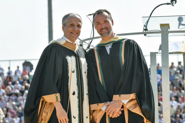 Jo&eacute; Juneau, docteur d&rsquo;honneur en sciences de l&rsquo;activit&eacute; physique