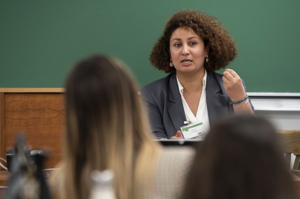 Pour Oula Zeidan, de l&rsquo;Universit&eacute; de Poitiers, dont la communication portait sur les signes religieux face &agrave; l&rsquo;&eacute;volution de la soci&eacute;t&eacute; et du droit europ&eacute;en des marques, la participation au panel a &eacute;t&eacute; particuli&egrave;rement b&eacute;n&eacute;fique en termes de discussions et d&rsquo;&eacute;changes.