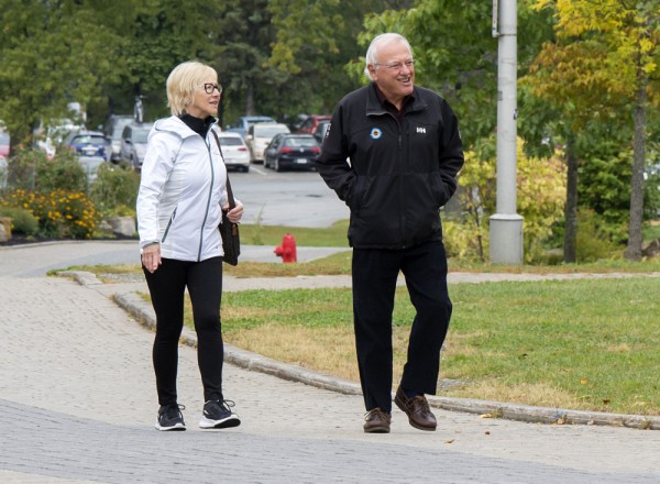 Rester actif, c'est souvent plus facile &agrave; dire qu'&agrave; faire. Mais il suffit parfois qu'une personne vous accompagne pour les emb&ucirc;ches s'att&eacute;nuent.