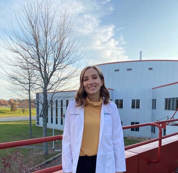 Jessica Vandenborre, &eacute;tudiante en m&eacute;decine au Campus de la sant&eacute; &agrave; Moncton