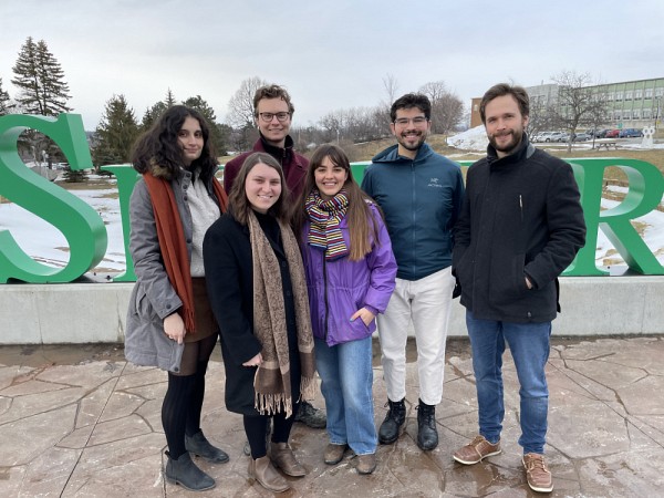 Les &eacute;tudiantes et &eacute;tudiants qui ont lanc&eacute; le projet de la Pair-Mission