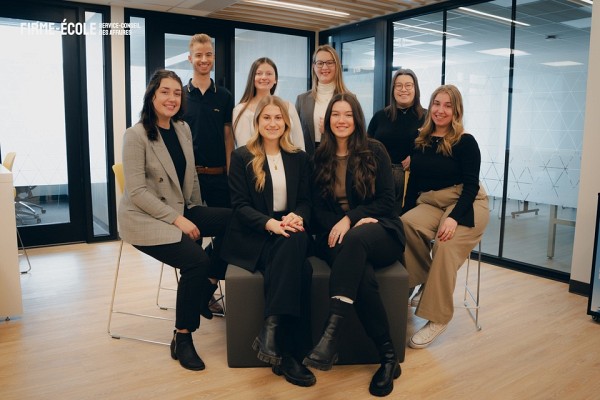 L'&eacute;quipe de la Firme-&eacute;cole de service-conseil des affaires.