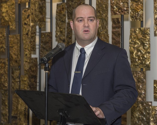 Le vice-recteur adjoint &agrave; la recherche et aux &eacute;tudes sup&eacute;rieures de l'UdeS, Pr Jean-Pascal Lemelin